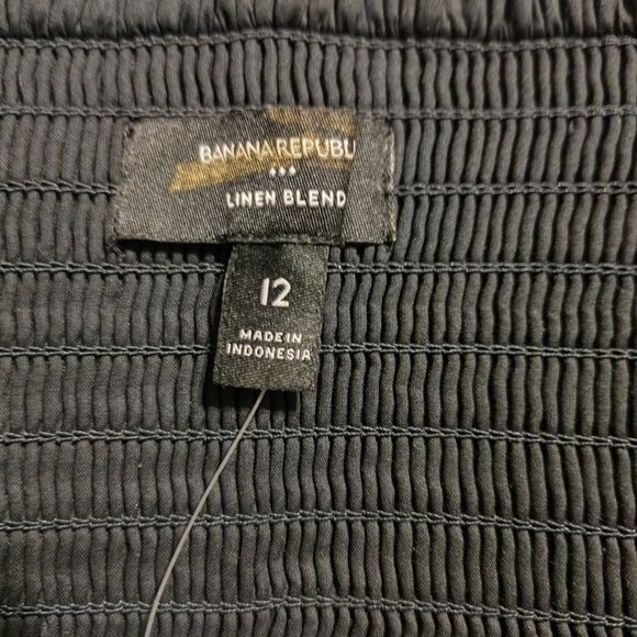 Banana Republic Black Crop Top - Picture 6 of 8